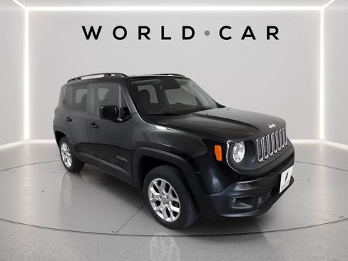 Used 2018 Jeep Renegade Latitude w/ Safety & Security Group AWD/4WD image 1