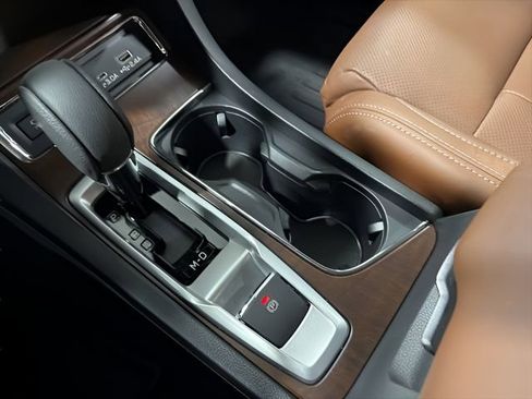 Used 2025 Subaru Ascent Touring w/ Popular Package #1 image 25