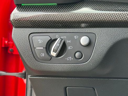 Used 2024 Audi SQ5 Prestige image 42