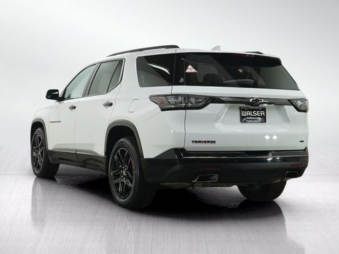 Used 2021 Chevrolet Traverse Premier w/ Redline Edition AWD/4WD image 3