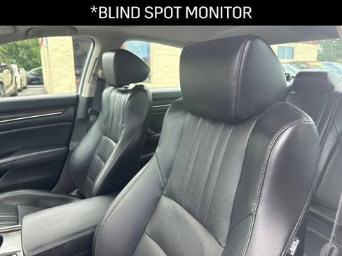 Used 2022 Honda Accord Touring image 10