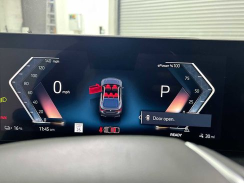 Used 2023 BMW i4 eDrive40 image 10