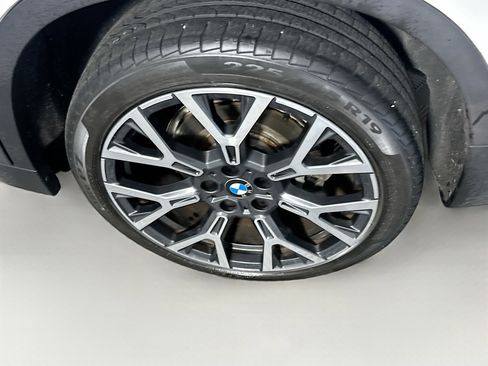 Used 2022 BMW X1 sDrive28i w/ Convenience Package image 11
