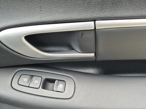 Used 2025 Hyundai Sonata SEL FWD image 33