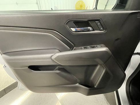 Used 2024 GMC Canyon Elevation w/ Convenience Package AWD/4WD image 21