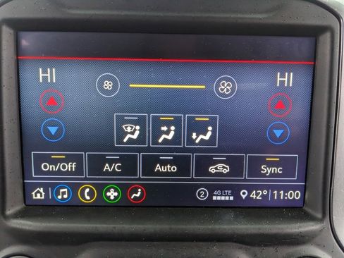 Used 2020 Chevrolet Silverado 1500 LT Trail Boss image 37