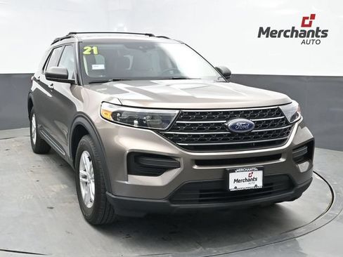 Used 2021 Ford Explorer XLT AWD/4WD image 1
