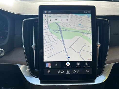 Certified 2025 Volvo XC90 B6 Plus AWD/4WD image 22