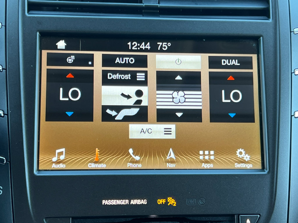 Used 2019 Lincoln MKC Select w/ Select Plus Package AWD/4WD image 25