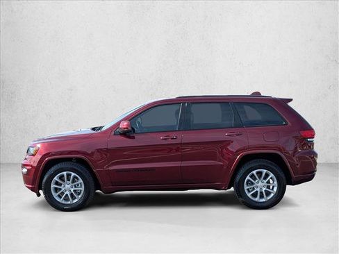 Used 2021 Jeep Grand Cherokee Laredo X image 9