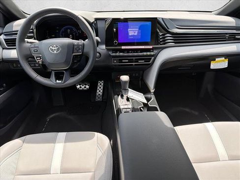 Used 2026 Toyota Camry SE FWD image 22