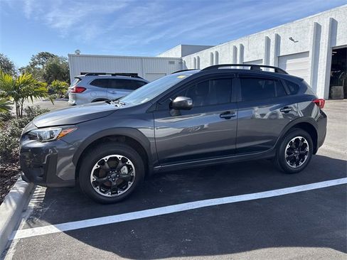 Certified 2022 Subaru Crosstrek 2.0i Premium w/ Popular Package #3 image 2