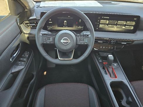New 2025 Nissan Kicks SR image 14