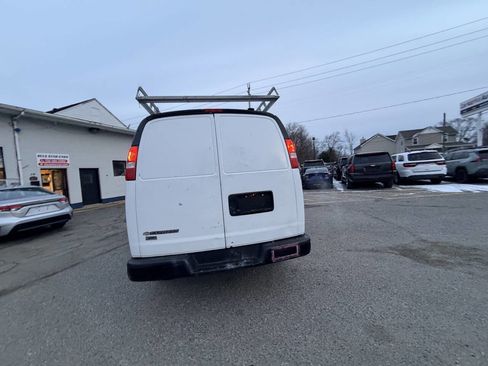 Used 2020 Chevrolet Express 2500 2500 3dr Cargo Van w/ Driver Convenience Package image 16
