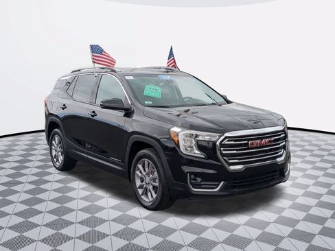 Used 2023 GMC Terrain SLT AWD/4WD image 2