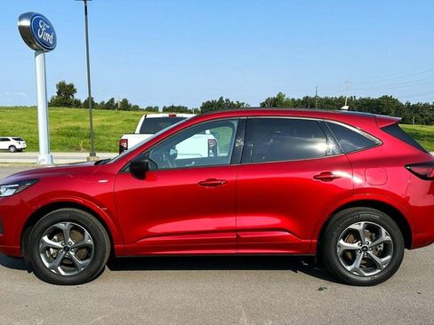 Used 2024 Ford Escape ST-Line w/ Tech Pack #1 AWD/4WD image 4