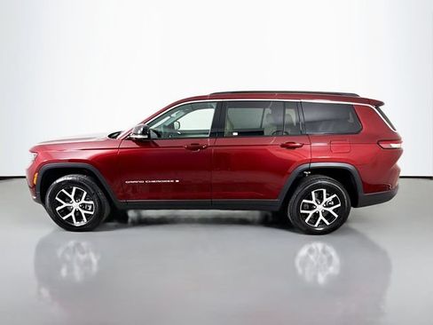 Used 2025 Jeep Grand Cherokee L Limited w/ Luxury Tech Group II RWD image 4
