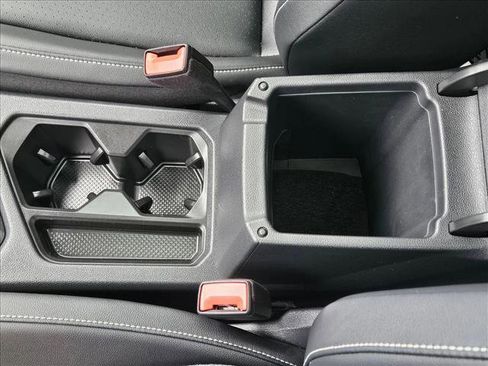 Used 2023 Volkswagen Tiguan SE R-Line image 15