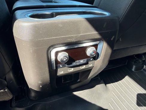 Used 2023 GMC Yukon XL AT4 w/ Technology Package AWD/4WD image 47