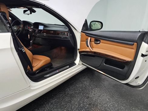 Used 2013 BMW 335i 335i Convertible 2D image 35