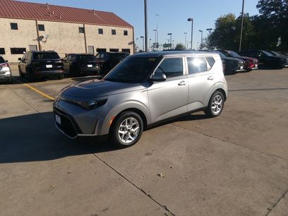 Used 2024 Kia Soul LX w/ Option Group 015