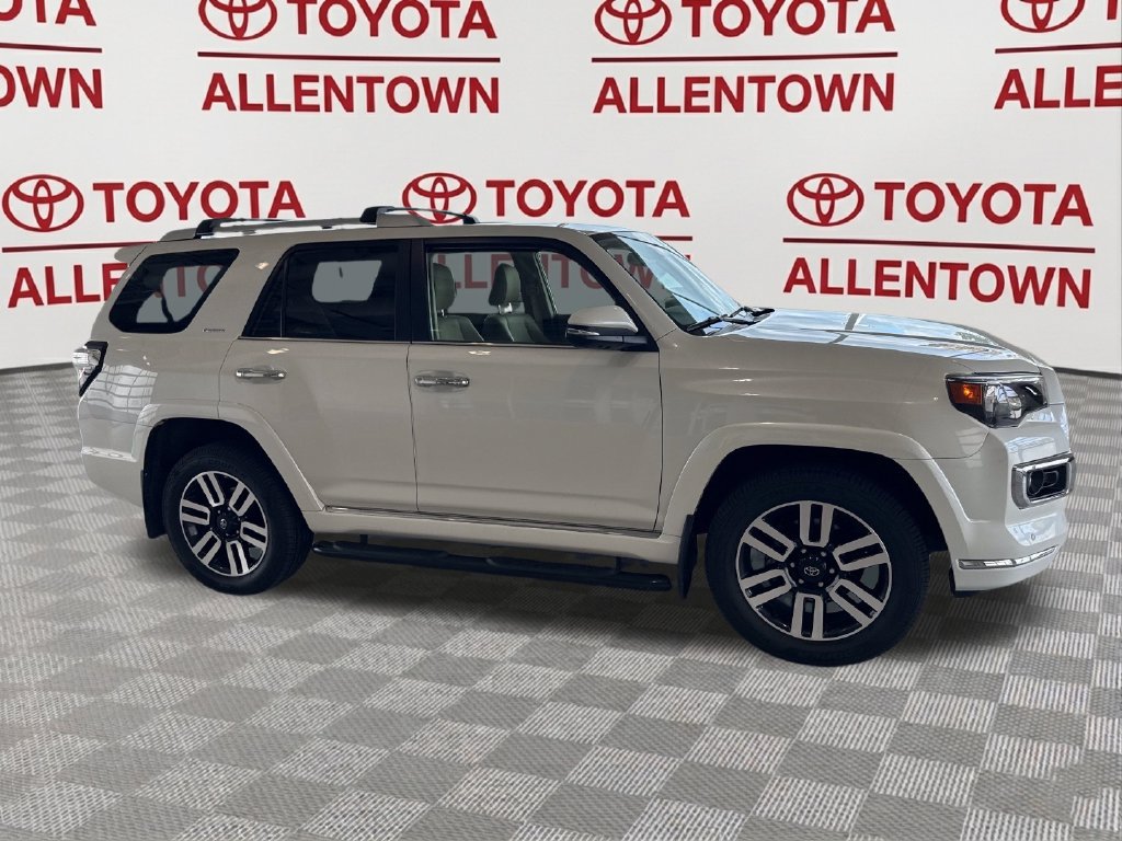 Used 2022 Toyota 4Runner Limited AWD/4WD image 6