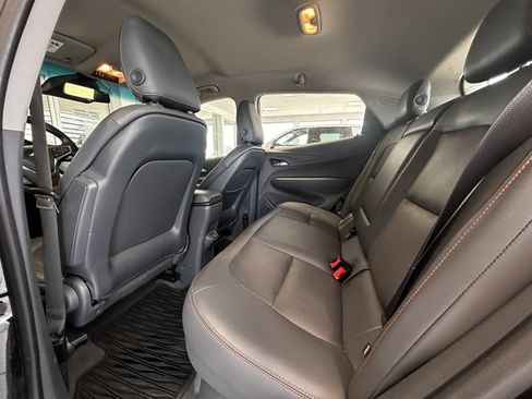 Used 2018 Chevrolet Bolt Premier w/ Driver Confidence II Package FWD image 17