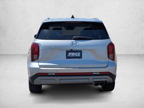 Used 2025 Hyundai Palisade SEL FWD image 6