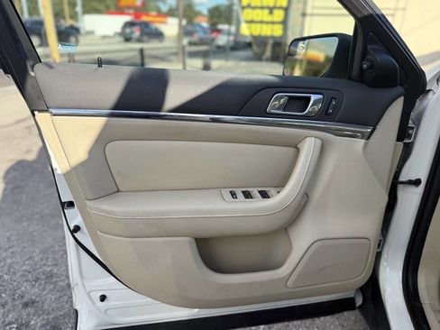 Used 2012 Lincoln MKS image 11