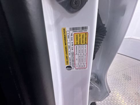 Used 2024 Ford Edge SEL image 42