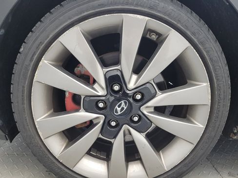 Used 2018 Hyundai Elantra GT Sport FWD image 31