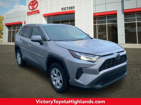 Used 2024 Toyota RAV4 LE image 1