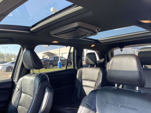 Used 2021 Honda Pilot Black Edition image 8