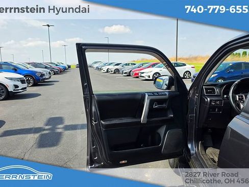 Used 2015 Toyota 4Runner SR5 Premium image 14
