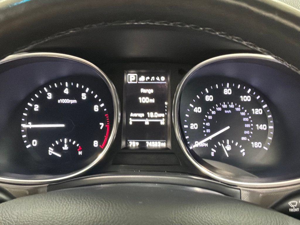 Used 2018 Hyundai Santa Fe Sport w/ 2.4L Tech Package 04 AWD/4WD image 12
