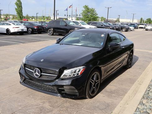 Used 2019 Mercedes-Benz C 300 4MATIC Coupe image 4