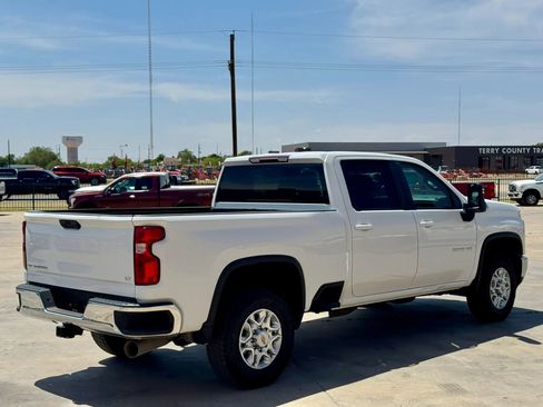 Used 2024 Chevrolet Silverado 2500 LT AWD/4WD image 5