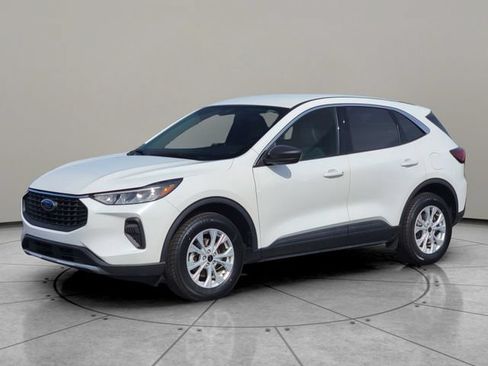 Certified 2023 Ford Escape Active AWD/4WD image 3
