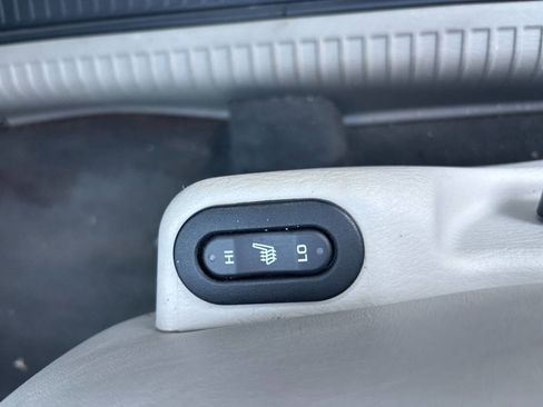 Used 2005 Jeep Liberty Limited AWD/4WD image 23