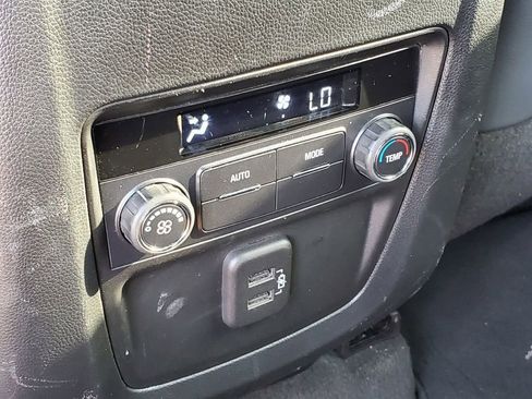 Used 2024 Buick Enclave Essence w/ Sport Touring Edition image 12