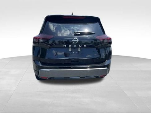 Used 2026 Nissan Rogue SL FWD image 6