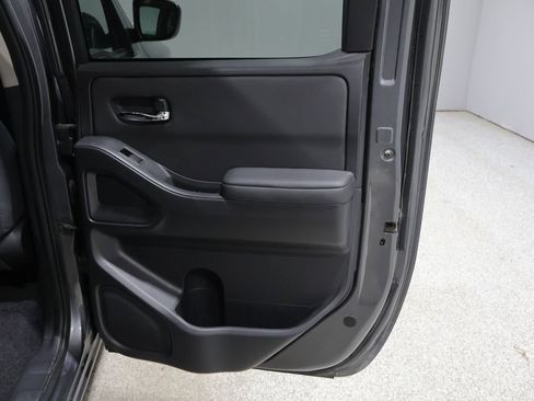 Used 2024 Nissan Frontier SV AWD/4WD image 20