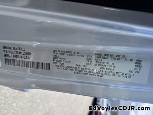 Used 2023 Jeep Gladiator Willys image 35