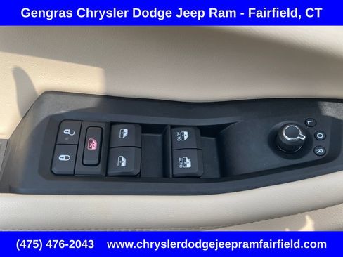 Certified 2023 Jeep Grand Cherokee Limited AWD/4WD image 44