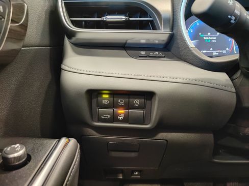 New 2026 Toyota Highlander Limited image 28