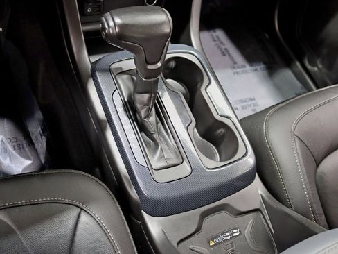 Used 2019 Chevrolet Colorado Z71 image 22