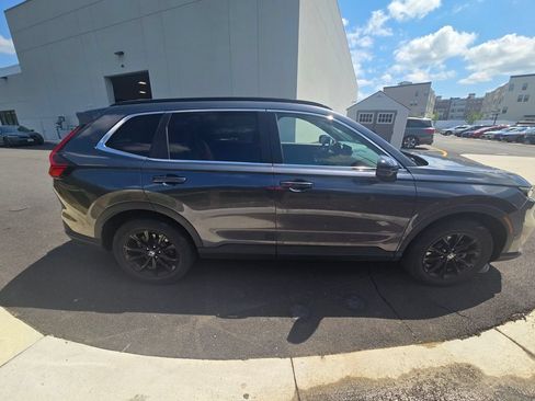Used 2024 Honda CR-V Sport image 5
