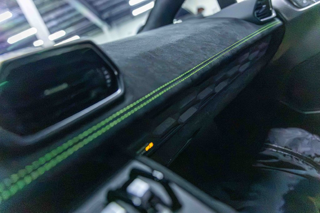 Used 2022 Lamborghini Huracan STO RWD image 54