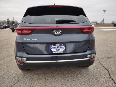 Used 2021 Kia Sportage LX image 4