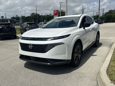 New 2026 Nissan Murano SV AWD/4WD image 2